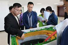 草房子主要内草房子主要内容 容,描述了离我们已远去的小学生活